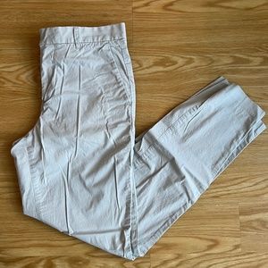 Everlane Air Chino Cream